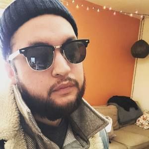 Meet your Posher, Adam